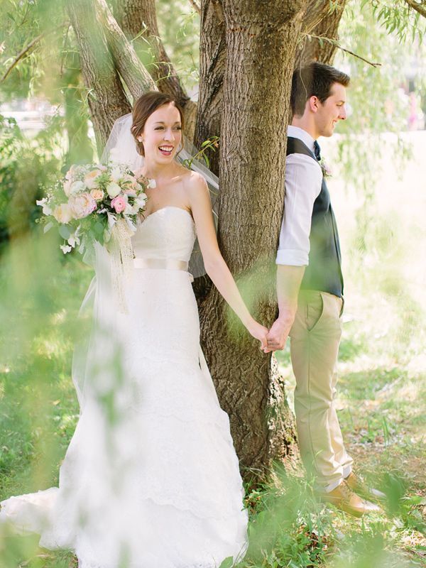 Posing and Natural Shots: Solving the Fear of Posing