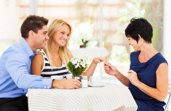 Choosing the Right Vendors: Tips for Engaged Couples